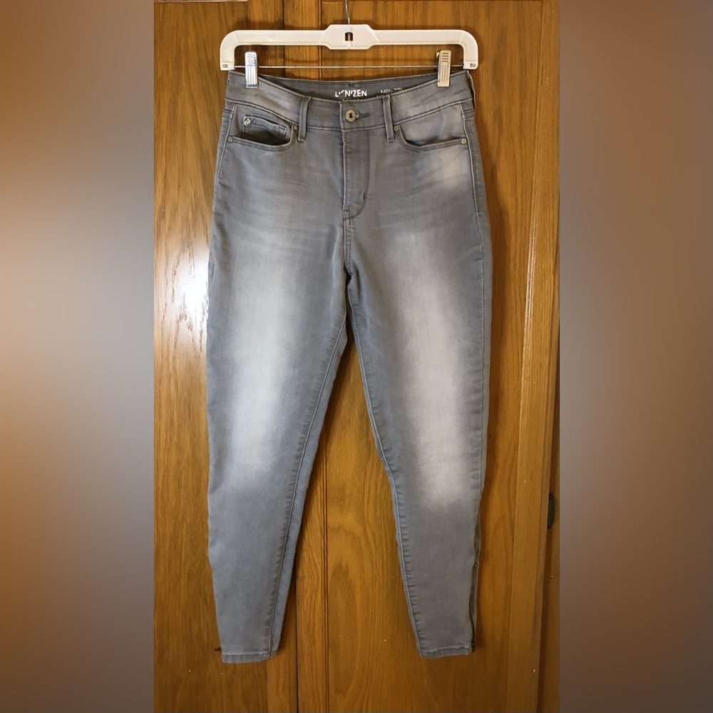 Denizen by Levis High Rise Ankle Skinny Jeans Size 2 Gray